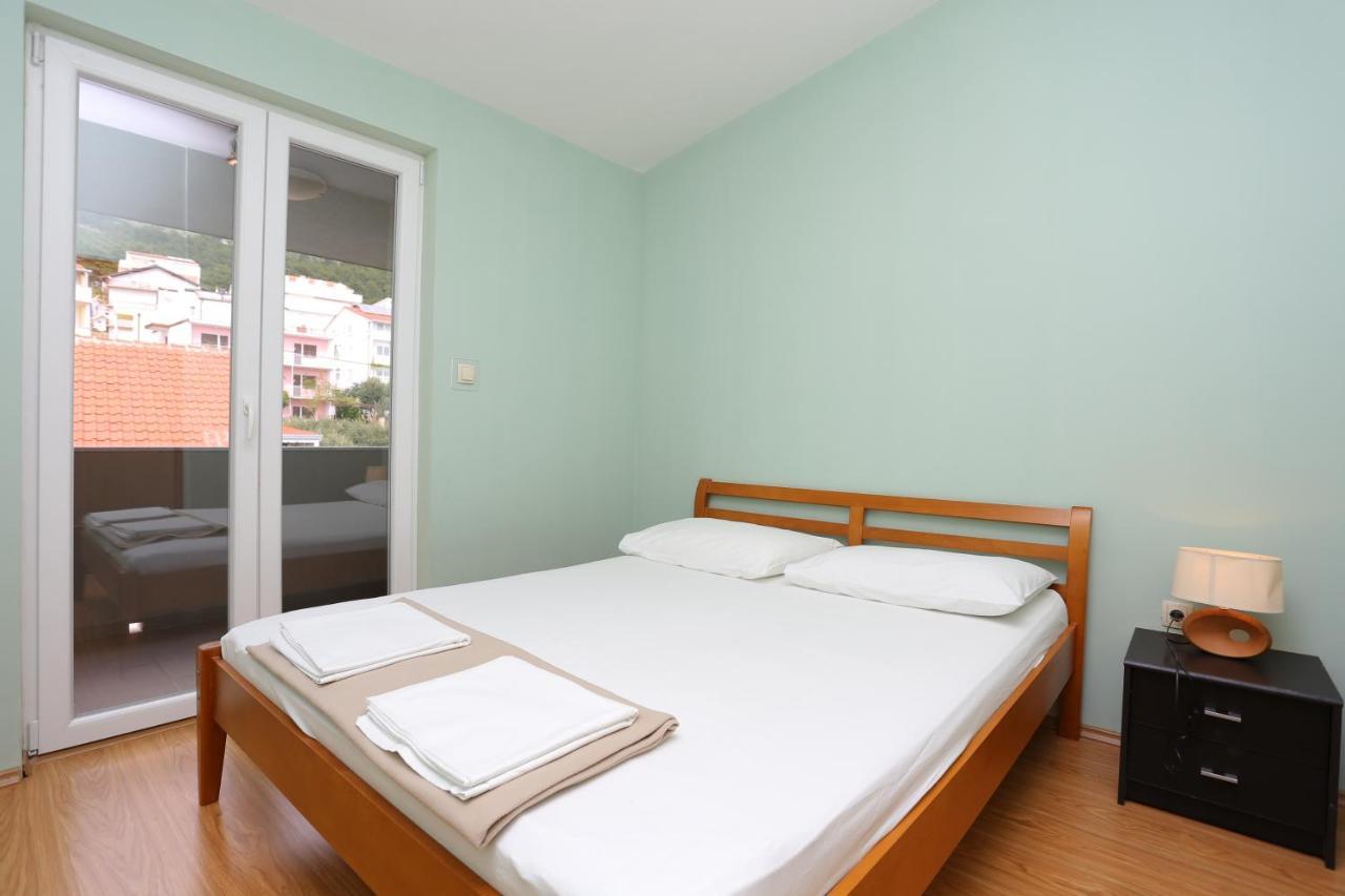 Apartments By The Sea Nemira, Omis - 17039 Tice Exterior photo